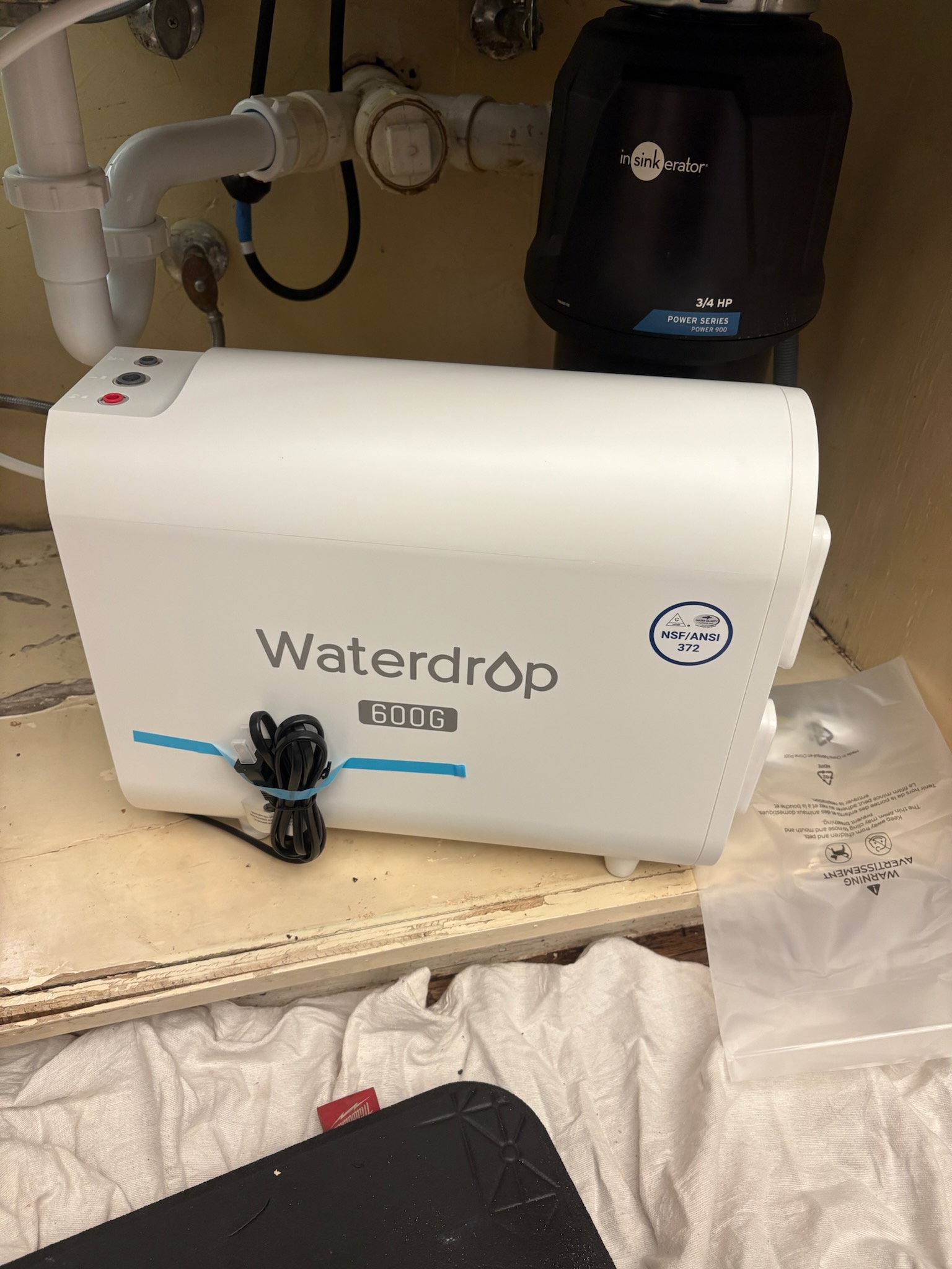 Filtration by Livas Contracting Services, Katy TX: Reverse-osmosis system under the sink